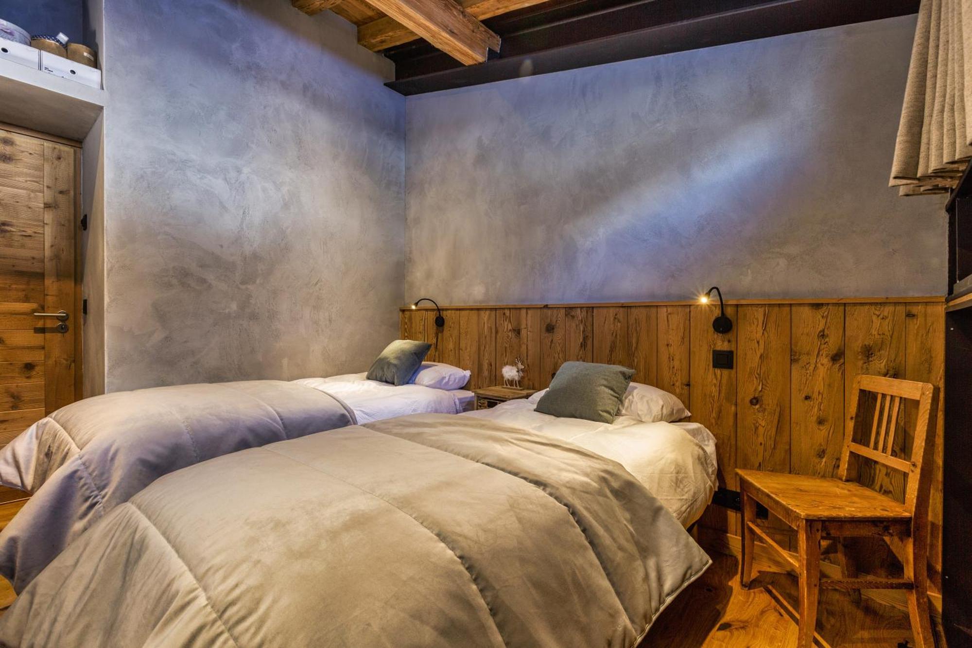 Apartment La Ferme A Roland In - Out - Happy Chamonix
